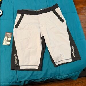 NWOT men’s fasthouse crossline 2 mountain bike shorts 32